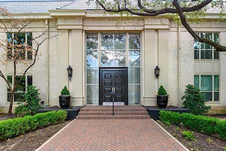 6144 Averill Way #104E Dallas, TX 75225