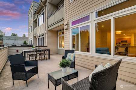 18 Dravus St #210 Seattle, WA 98109