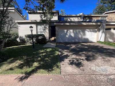 6016 Ivawood Dr Bartlett, TN 38134