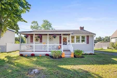 172 Bedford Rd Woburn, MA 01801