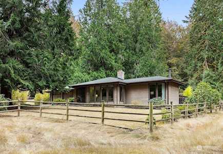 14226 250th Place SE Issaquah, WA 98027