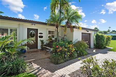 2506 NE 14th St Fort Lauderdale, FL 33304