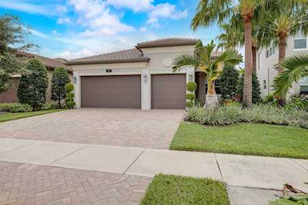7670 Wildflower Shores Drive Delray Beach, FL 33446