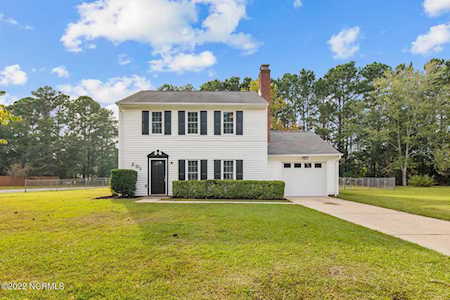 201 Valencia Court Jacksonville, NC 28546