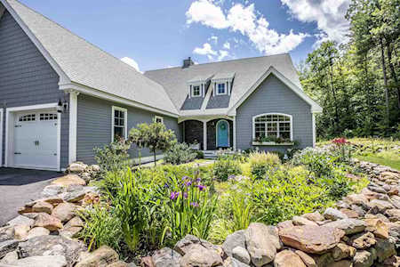 1465 Greenfield Rd Francestown, NH 03043