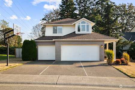 15939 SE 262nd Place Covington, WA 98042