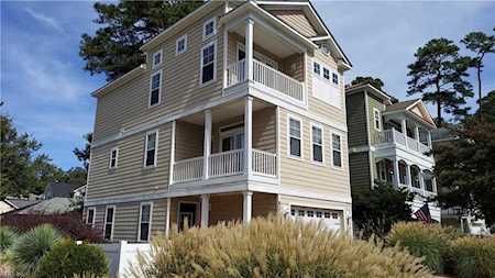 637 12th St Virginia Beach, VA 23451