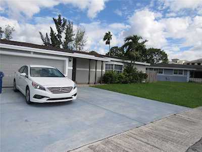 2010 NW 70th Ave Sunrise, FL 33313