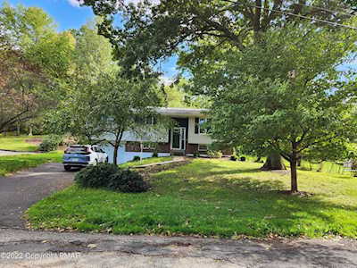 26 Lions St East Stroudsburg, PA 18301