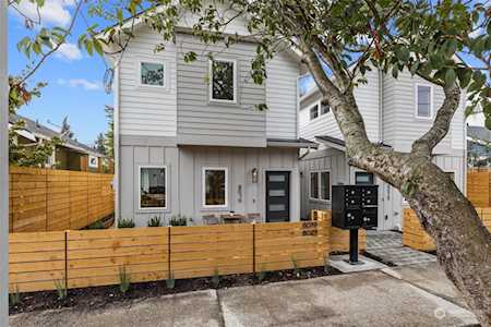 8019 17th Ave NW Seattle, WA 98117