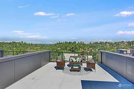 111 26th Ave E #B Seattle, WA 98122