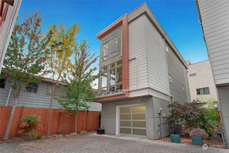 1712 NW 64th St Seattle, WA 98107