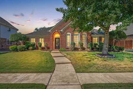1630 Highland Oaks Drive Keller, TX 76248