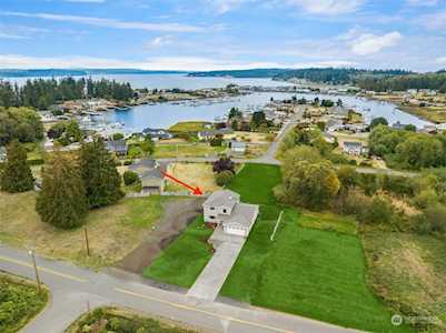 37691 Vista Key Dr NE Hansville, WA 98340