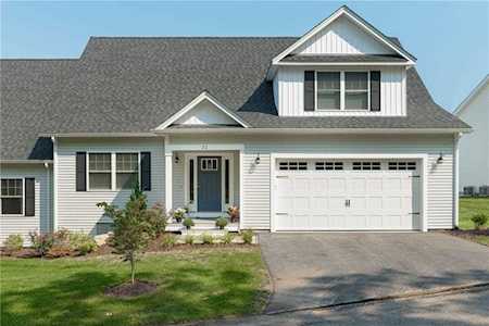 32 Silas Hill Way Exeter, RI 02822