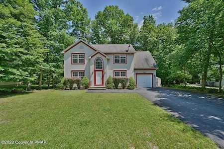 165 Pasquin Dr East Stroudsburg, PA 18301