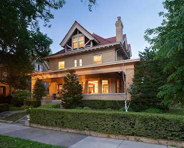 1725 Dupont Avenue S Minneapolis, MN 55403