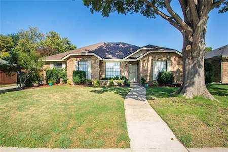 2313 Glen Forest Lane Plano, TX 75023