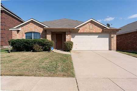 9525 willow branch Way Crowley, TX 76036