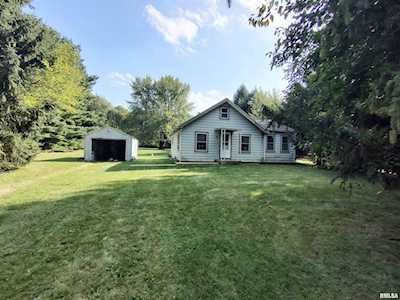 1704 W Blackberry Ln Peoria, IL 61615