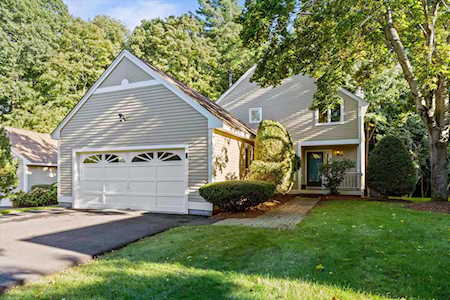 7 Chatfield Dr #17 Nashua, NH 03063