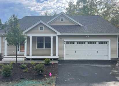 54 Three Ponds Dr Brentwood, NH 03833