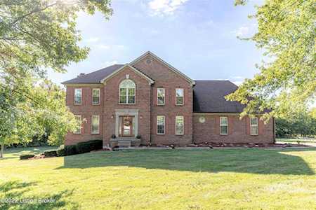 143 Fields Ln Simpsonville, KY 40067