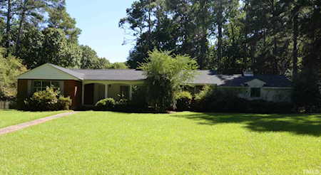 3 Dogwood Forest Lane Clayton, NC 27520