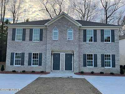 4152 Brook Creek Lane Greenville, NC 27858