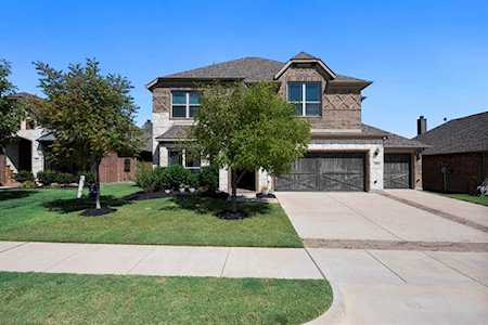 205 Crestlyn Drive Midlothian, TX 76065