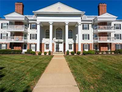 2323 Manor Grove Dr Chesterfield, MO 63017