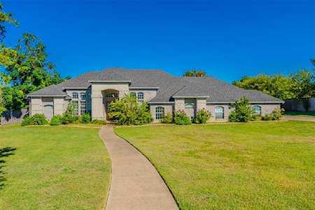 950 Bentle Branch Lane Cedar Hill, TX 75104