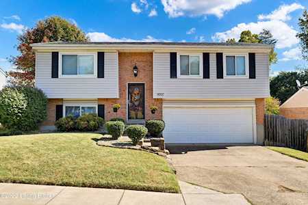 9007 Admiral Dr Louisville, KY 40229