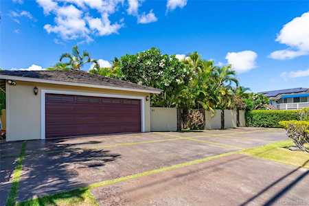 811 N Kalaheo Avenue Kailua, HI 96734
