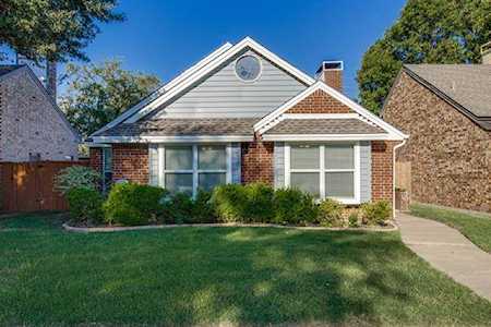2038 Pheasant Drive Lewisville, TX 75077
