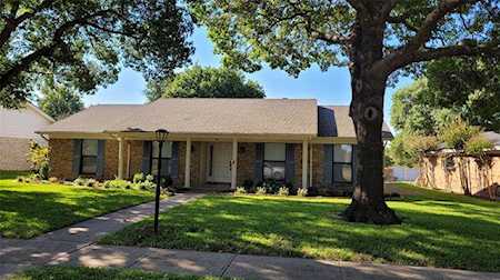 907 Vinecrest Lane Richardson, TX 75080