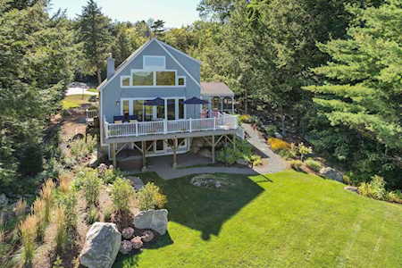 4 Island View Dr Moultonborough, NH 03254