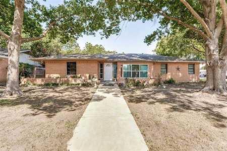 2025 Monaco Drive Arlington, TX 76010
