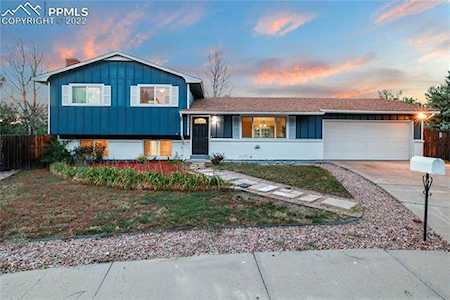 4792 Shadowglen Drive Colorado Springs, CO 80918