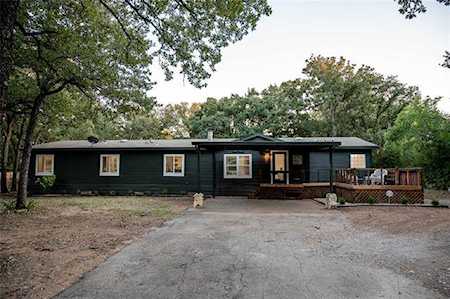 1804 Whispering Oaks Street Burleson, TX 76028