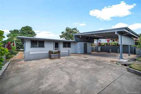 2222 Apaakuma Street Pearl City, HI 96782