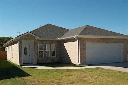 3605 Shelby Avenue Greenville, TX 75402