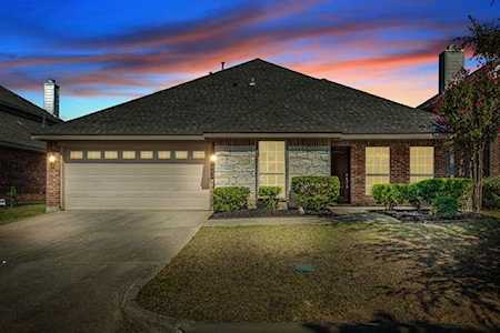 8408 Laughing Waters Trail Mckinney, TX 75070