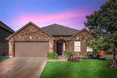 600 Kinghaven Drive Little Elm, TX 75068