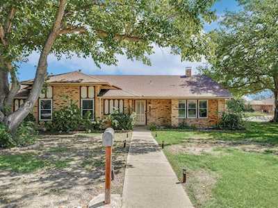 5500 Spring Meadow Drive North Richland Hills, TX 76180