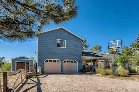 302 Stagecoach Trl Elizabeth, CO 80107