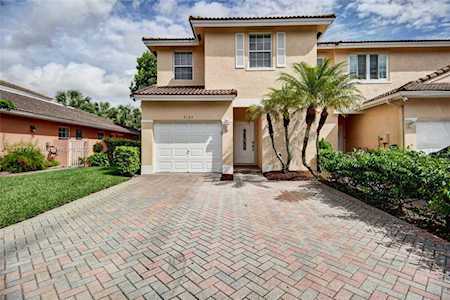 9125 NW 40th St #9125 Sunrise, FL 33351