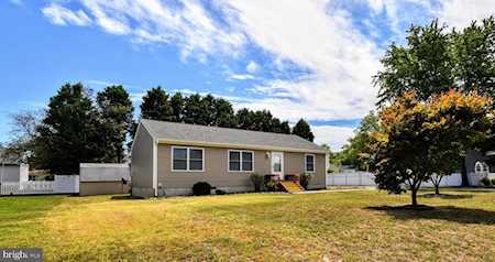 156 Holly Wood Dr Ocean View, DE 19970