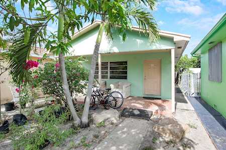 418 S C Street Lake Worth Beach, FL 33460
