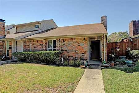 2010 Embassy Way Carrollton, TX 75006